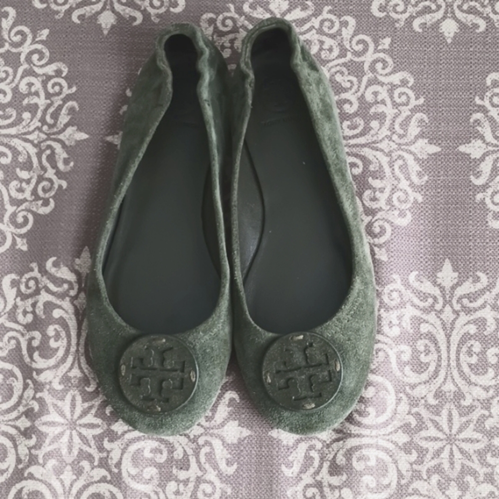 Tory Burch Minnie Ballet Flats Suede (Olive Green Color)